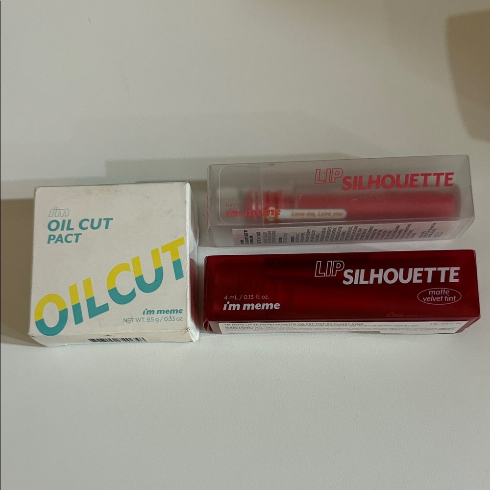I'm Meme Lip Silhouette and Oil Cut Pact Set